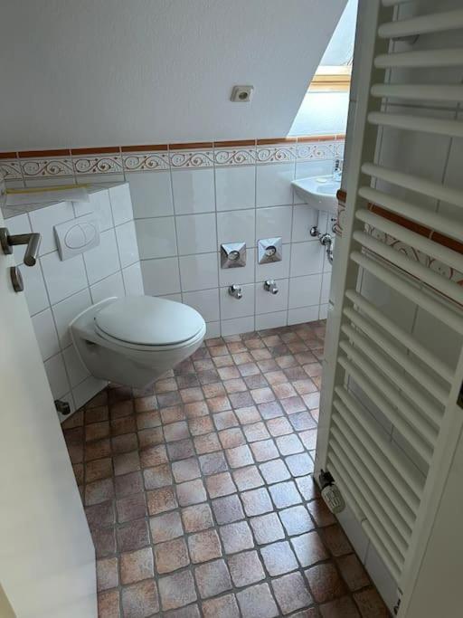 Panorama Penthouse In Wunderschoener Villa Касел Екстериор снимка