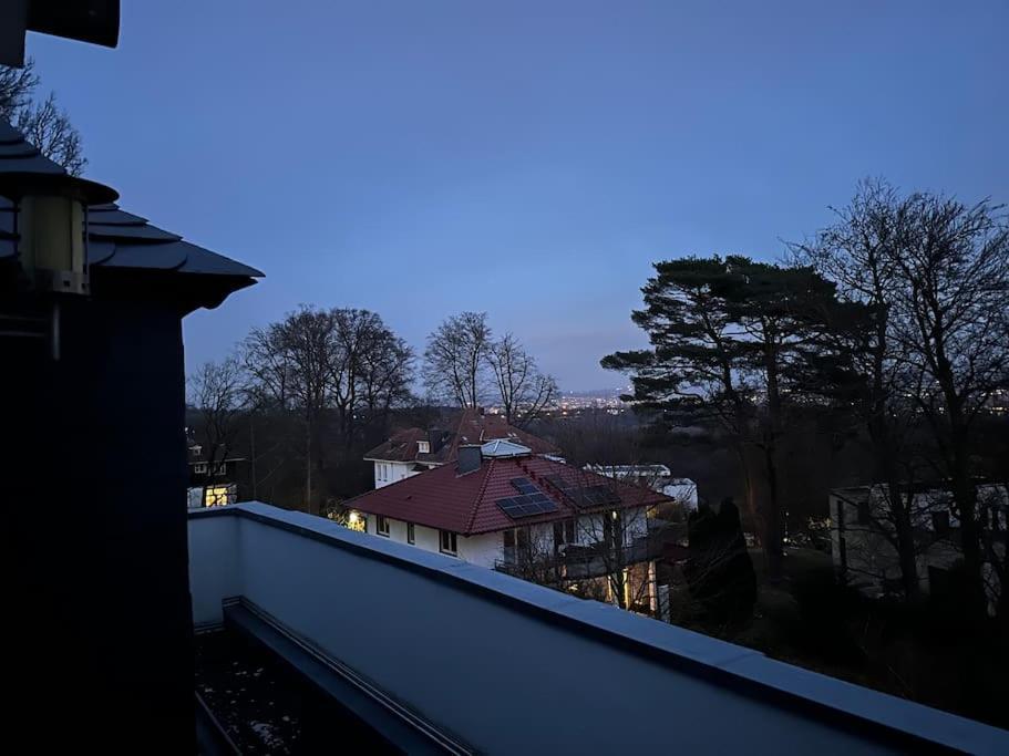 Panorama Penthouse In Wunderschoener Villa Касел Екстериор снимка