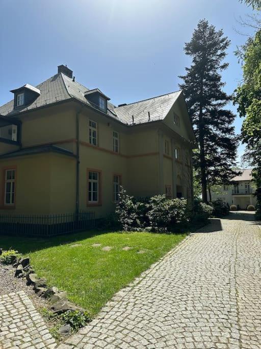 Panorama Penthouse In Wunderschoener Villa Касел Екстериор снимка
